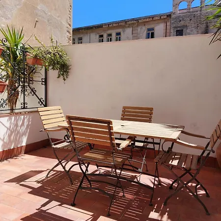 Volturno 50 Apartmán